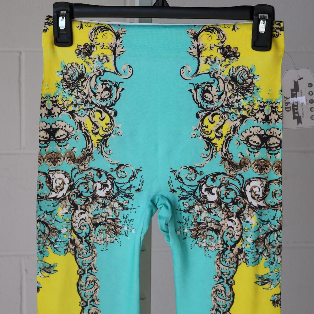 Women Leggings NWOT